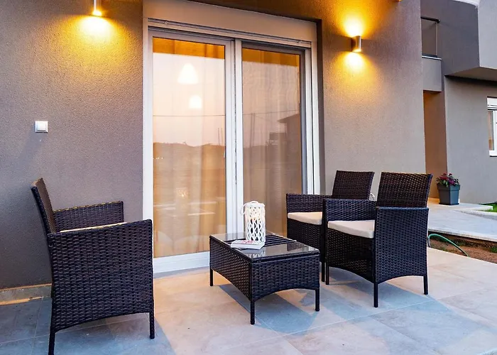Kiosse Maisons By Travelpro Services Nea Halkidiki Flogita